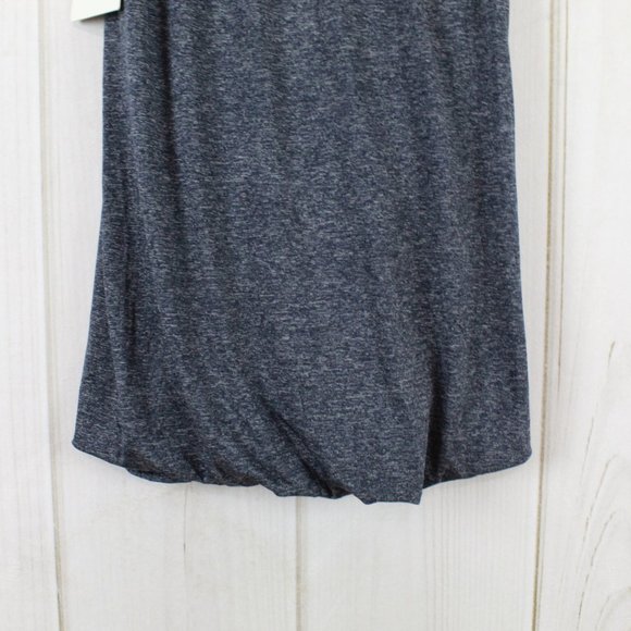 LULULEMON Boulevard Bliss Skirt Size 8 - Picture 6 of 10